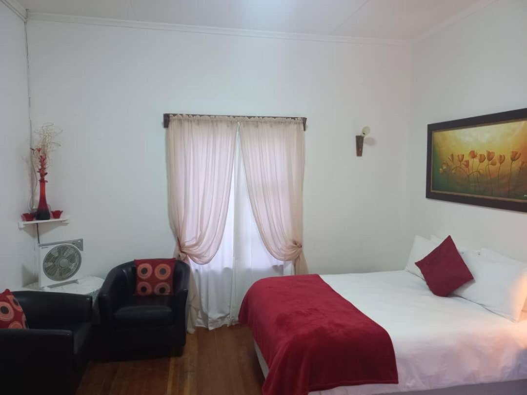 Villelodge Accommodation Luderitz ภายนอก รูปภาพ