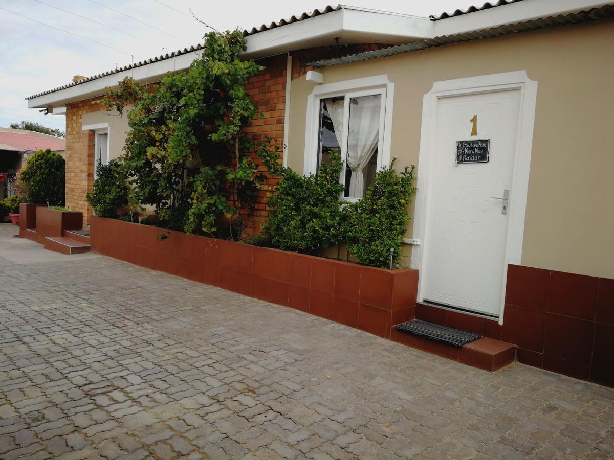 Villelodge Accommodation Luderitz ภายนอก รูปภาพ